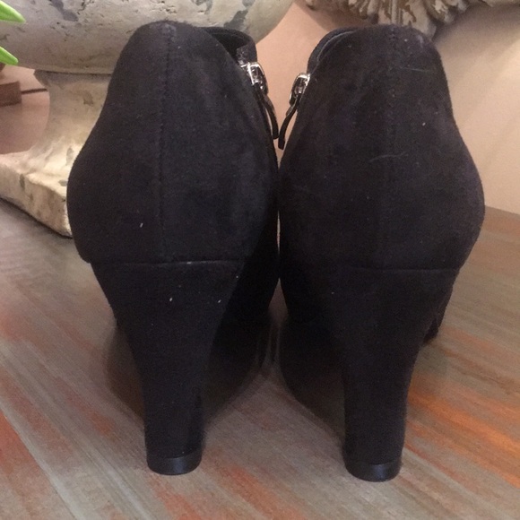 Xappeal Austen Women’s Bootie in Black Size 8 - Picture 5 of 9